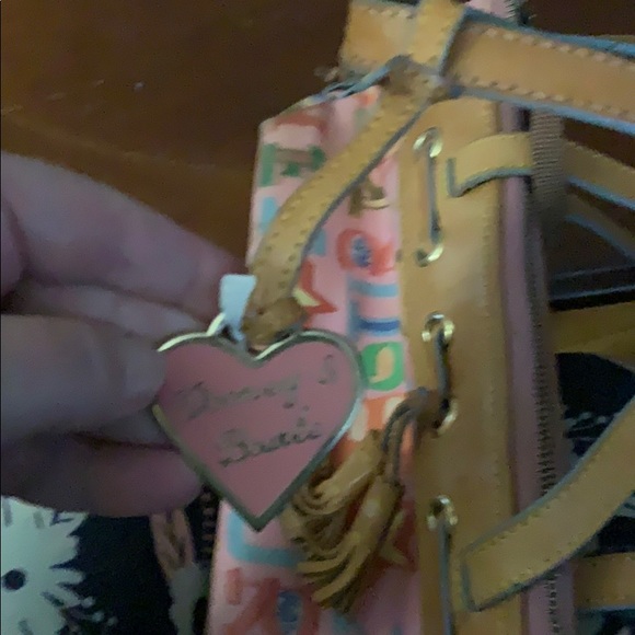 Very loved Dooney and Burke bag - Picture 4 of 10